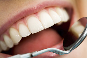Read more about the article Pick the Best Dentist for Your Oral Health
