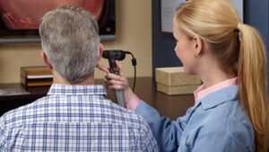 Read more about the article Finding Help for Ringing Noise in Ear