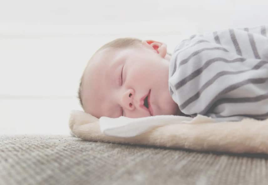 You are currently viewing Unlocking the Secrets to Baby Sleep: How a Newborn Sleep Coach Can Help